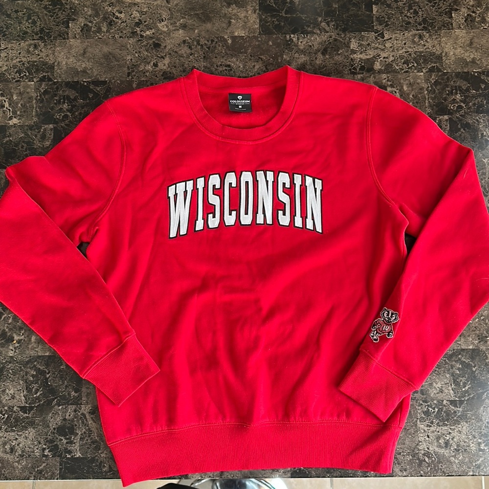 Red Wisconsin Badgers Red Sweatshirt- sized medium